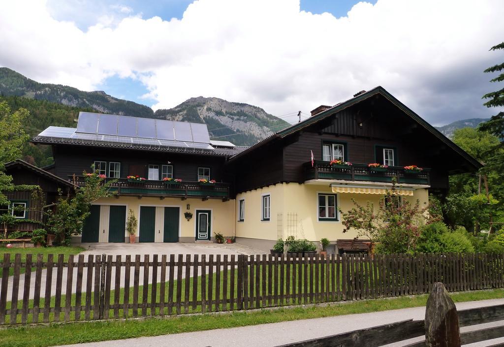 Ferienwohnung Schoenauer Haus im Ennstal Exterior photo